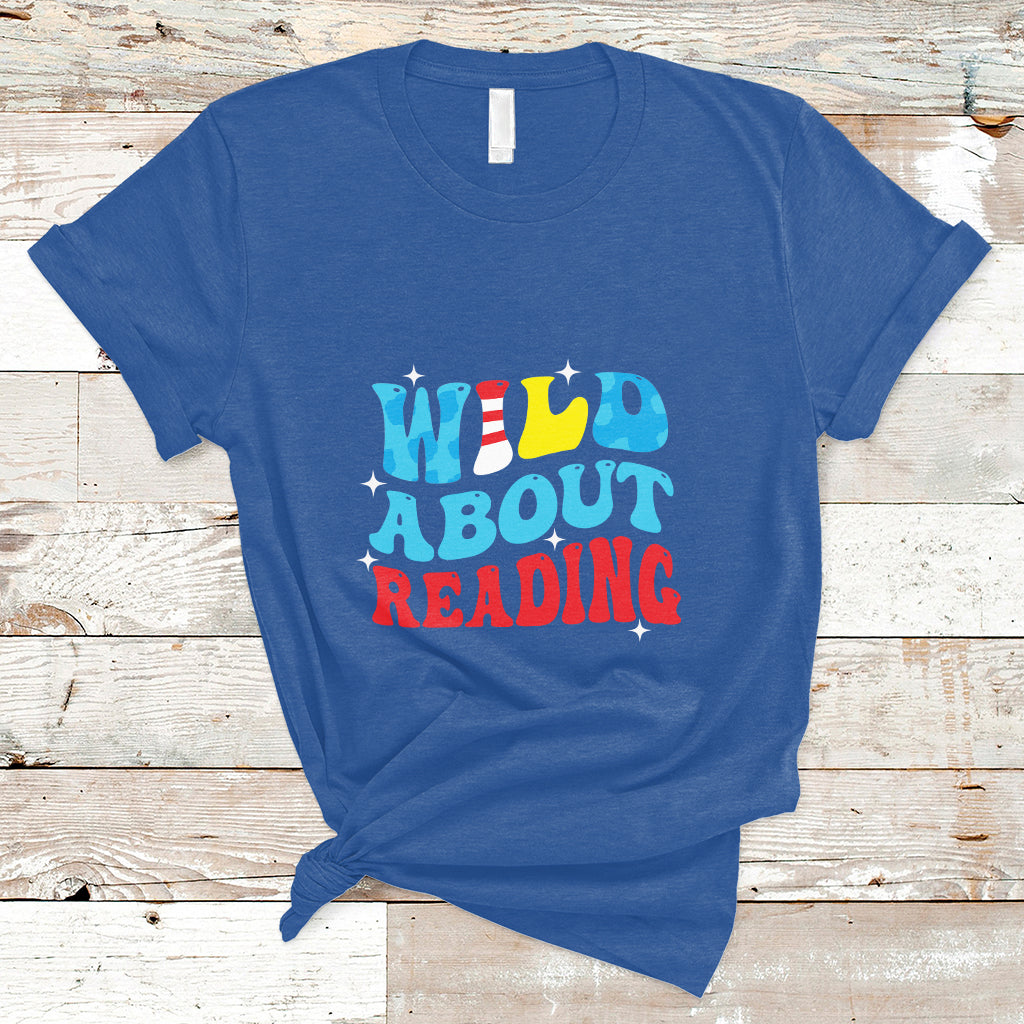 wild-about-reading-teacher-of-little-things-red-white-stripe-reading-t-shirt-ts02