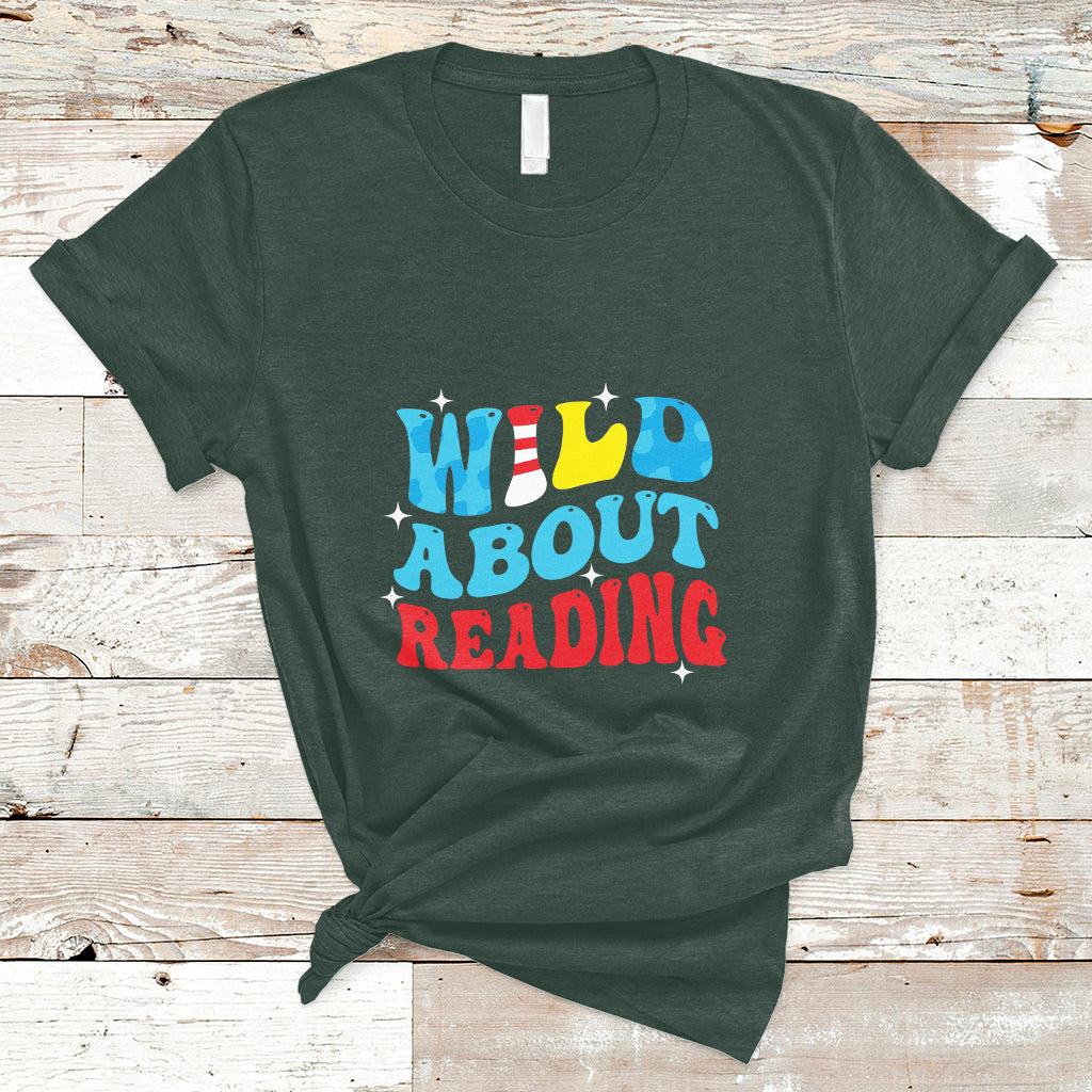 wild-about-reading-teacher-of-little-things-red-white-stripe-reading-t-shirt-ts02