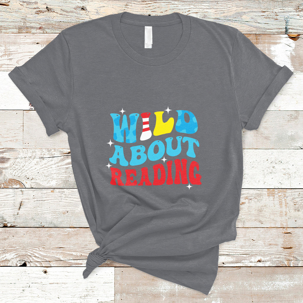 wild-about-reading-teacher-of-little-things-red-white-stripe-reading-t-shirt-ts02