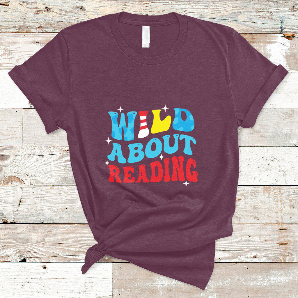wild-about-reading-teacher-of-little-things-red-white-stripe-reading-t-shirt-ts02