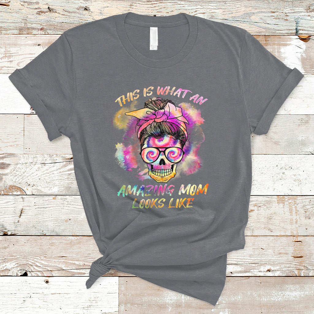womens-this-is-what-an-amazing-mom-looks-like-messy-bun-funny-mothers-day-gift-t-shirt-ts02