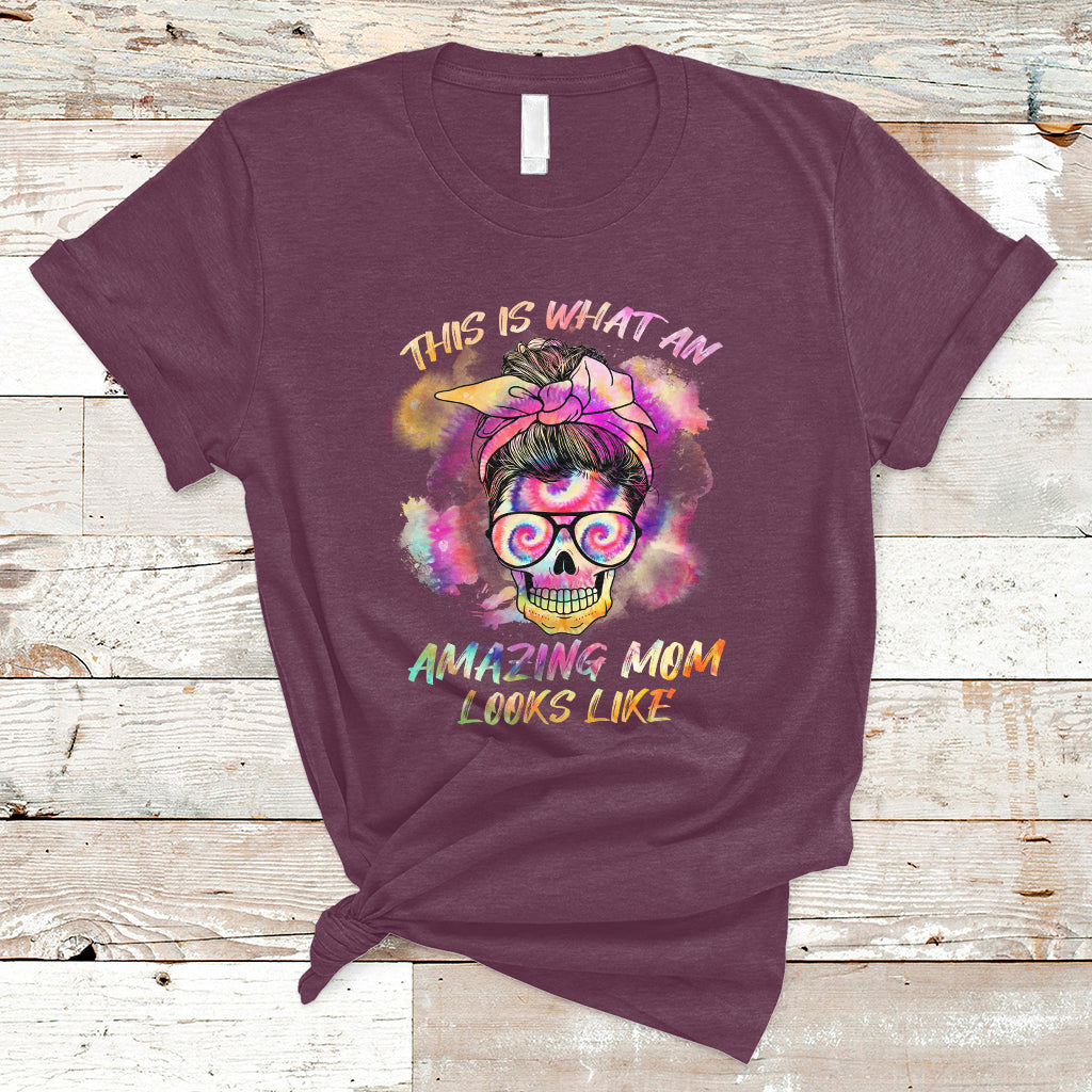 womens-this-is-what-an-amazing-mom-looks-like-messy-bun-funny-mothers-day-gift-t-shirt-ts02