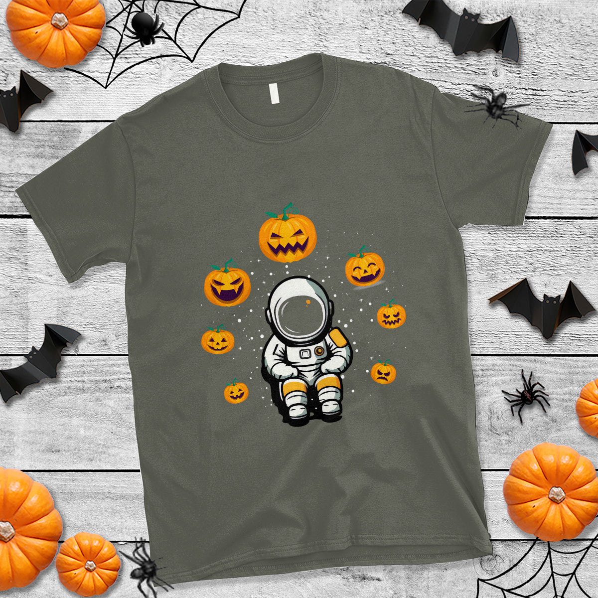 halloween-astronaut-t-shirt-scary-pumpkin-universe-outer-space-halloween-costume