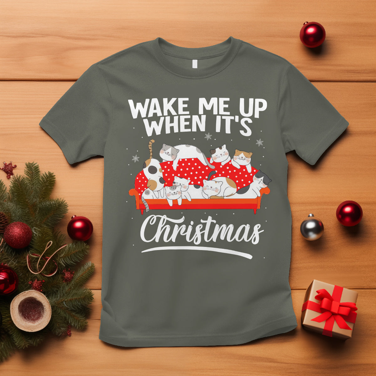 cute-cat-wake-me-up-when-its-christmas-chillin-t-shirt