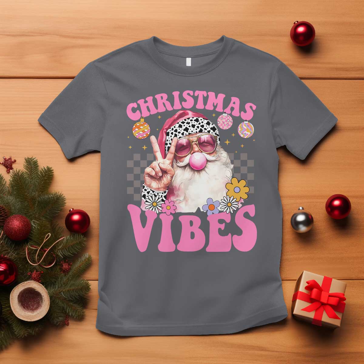 retro-christmas-santa-t-shirt-pink-xmas-vibes-groovy-santa-claus-womens-kids-girls-gifts