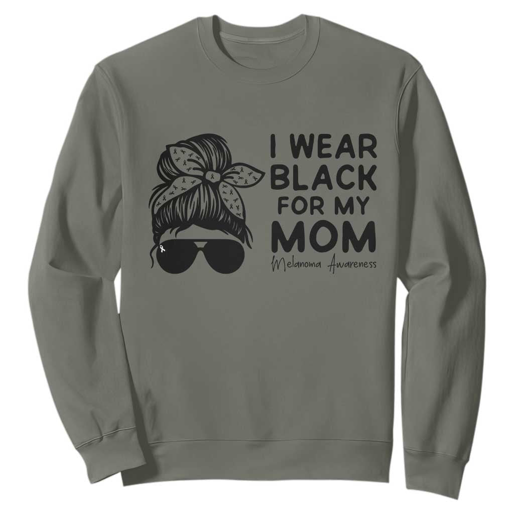 I Wear Black For My Mom Sweatshirt Melanoma Support Family Gift
