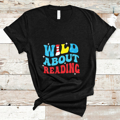 wild-about-reading-teacher-of-little-things-red-white-stripe-reading-t-shirt-ts02