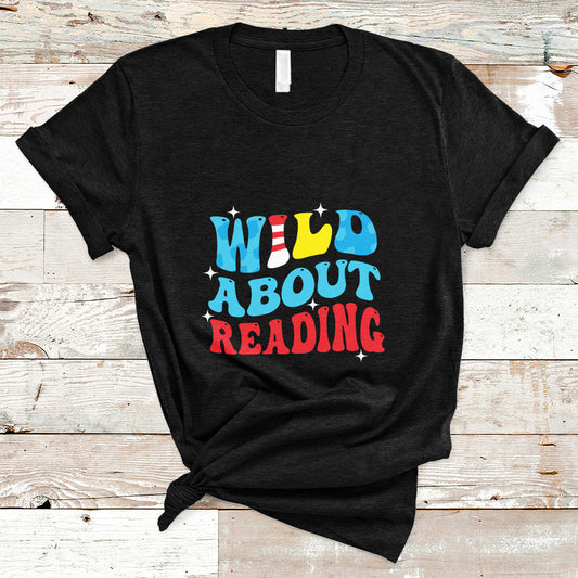 wild-about-reading-teacher-of-little-things-red-white-stripe-reading-t-shirt-ts02