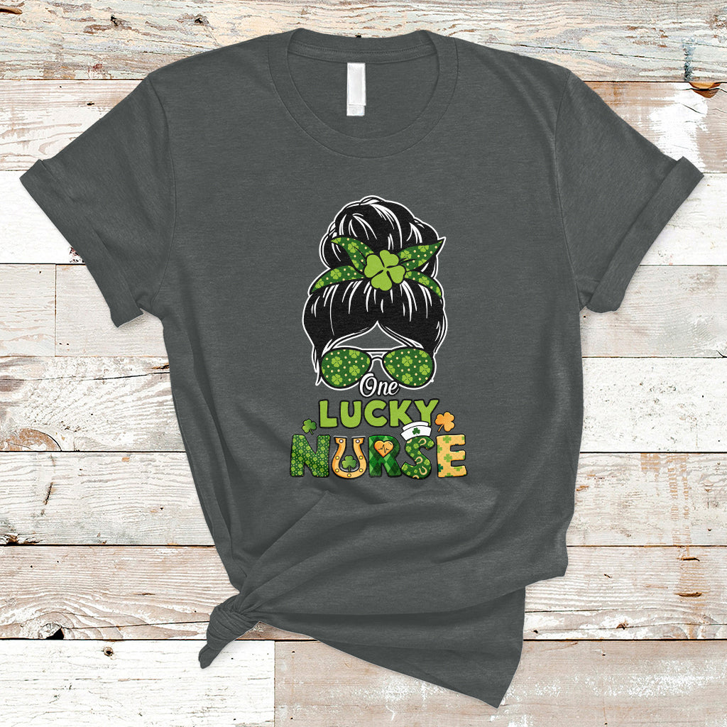 one-lucky-nurse-scrub-life-st-patricks-day-nurses-messy-bun-t-shirt-ts02
