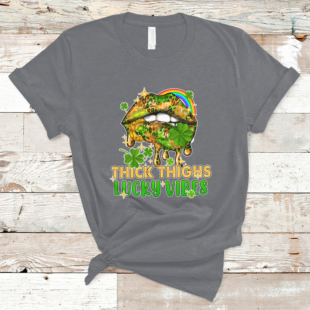 thick-thighs-lucky-vibes-funny-st-patricks-day-leopard-lips-t-shirt-ts02