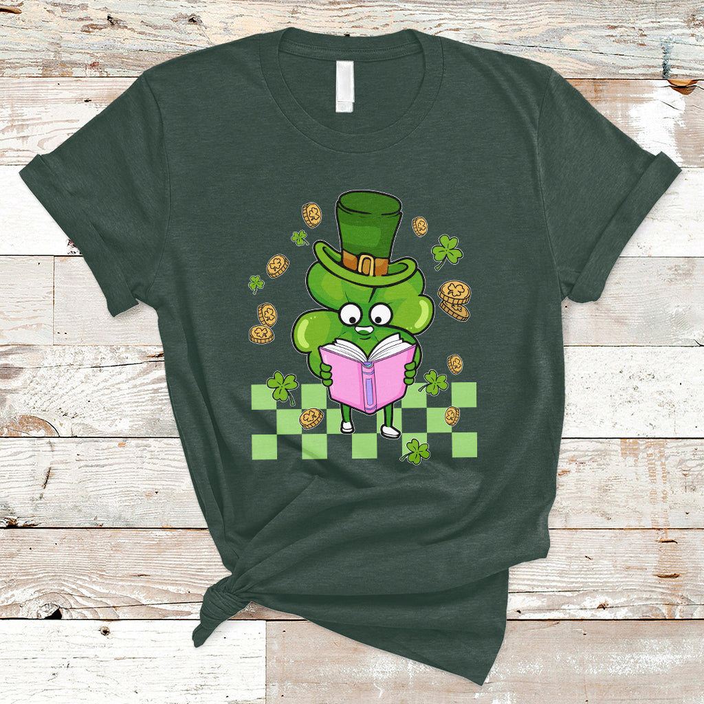 shamrock-reading-books-st-patricks-day-nerd-clover-reader-t-shirt-ts02