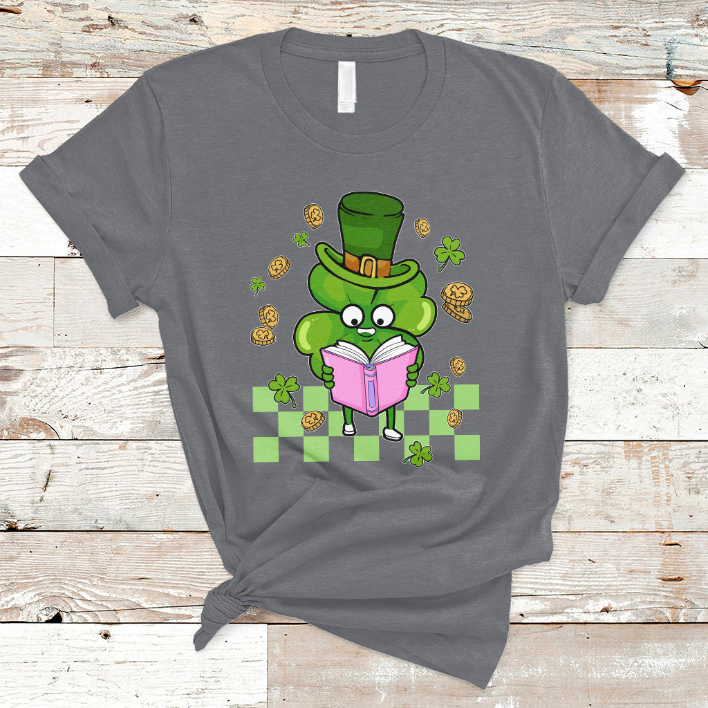 shamrock-reading-books-st-patricks-day-nerd-clover-reader-t-shirt-ts02