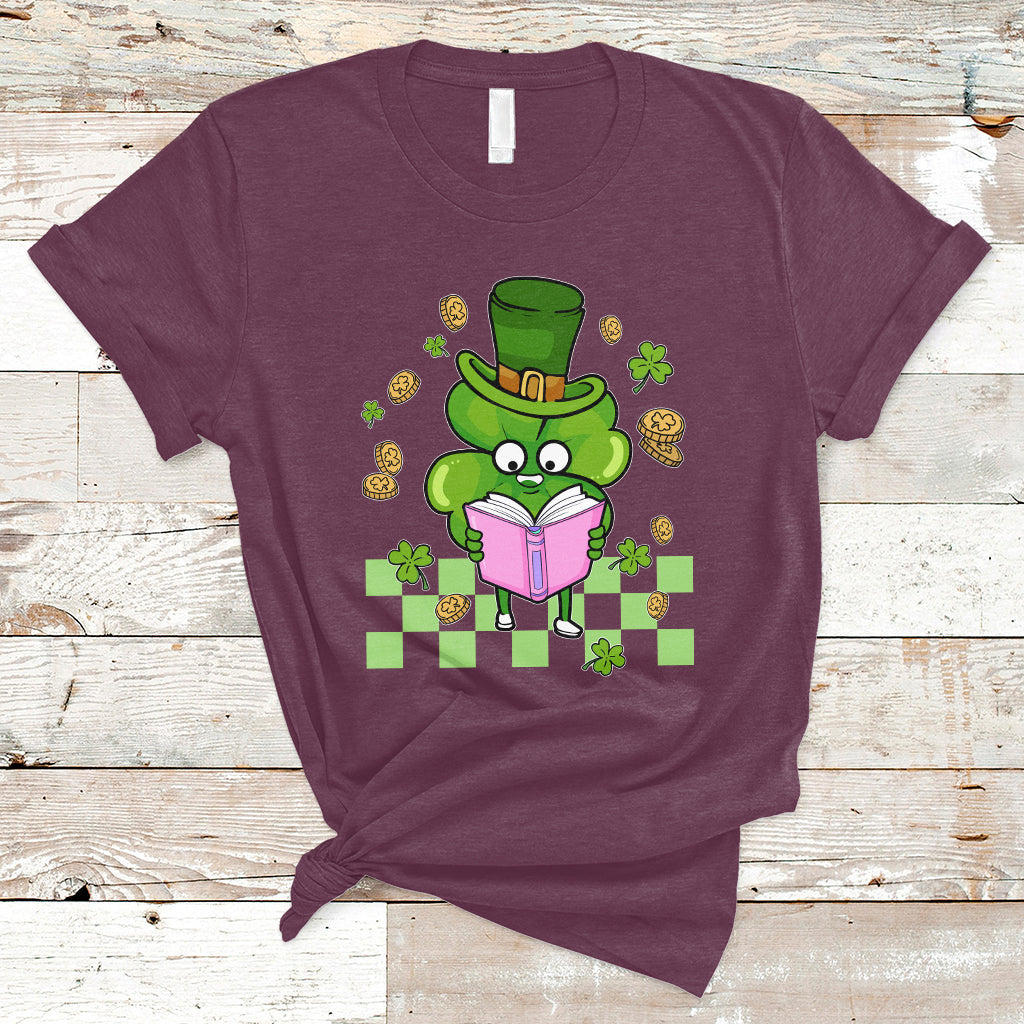 shamrock-reading-books-st-patricks-day-nerd-clover-reader-t-shirt-ts02