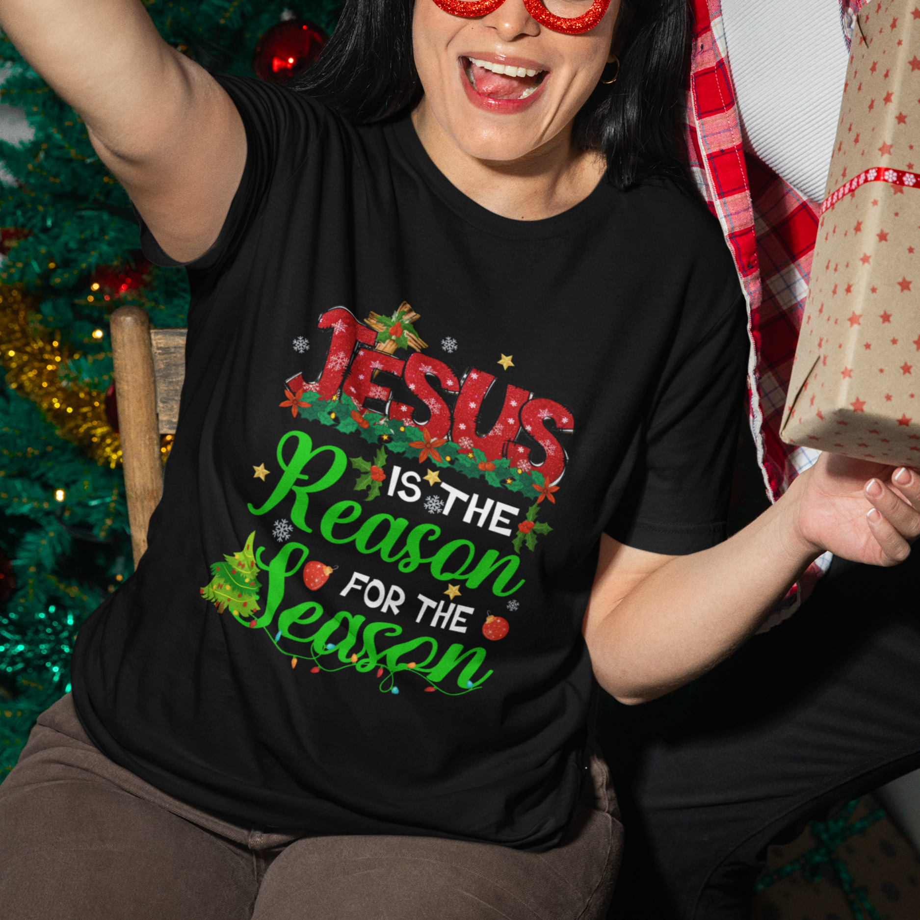 christmas-t-shirt-jesus-is-the-reason-for-the-season