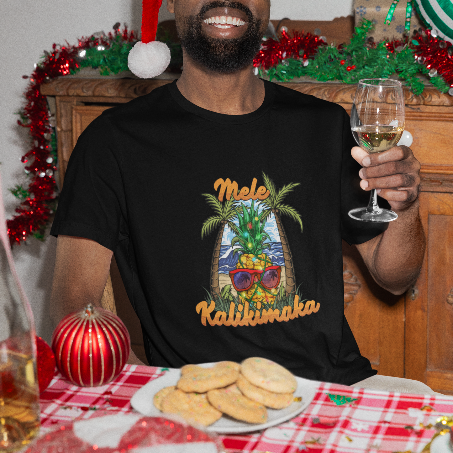mele-kalikimaka-christmas-in-hawaii-xmas-light-pineapple-t-shirt