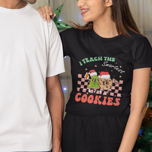 teacher-christmas-t-shirt-i-teach-the-smartest-cookies-retro-groovy-xmas-cookies-1