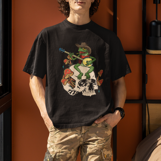 cottagecore-aesthetic-frog-playing-banjo-on-mushroom-cute-t-shirt