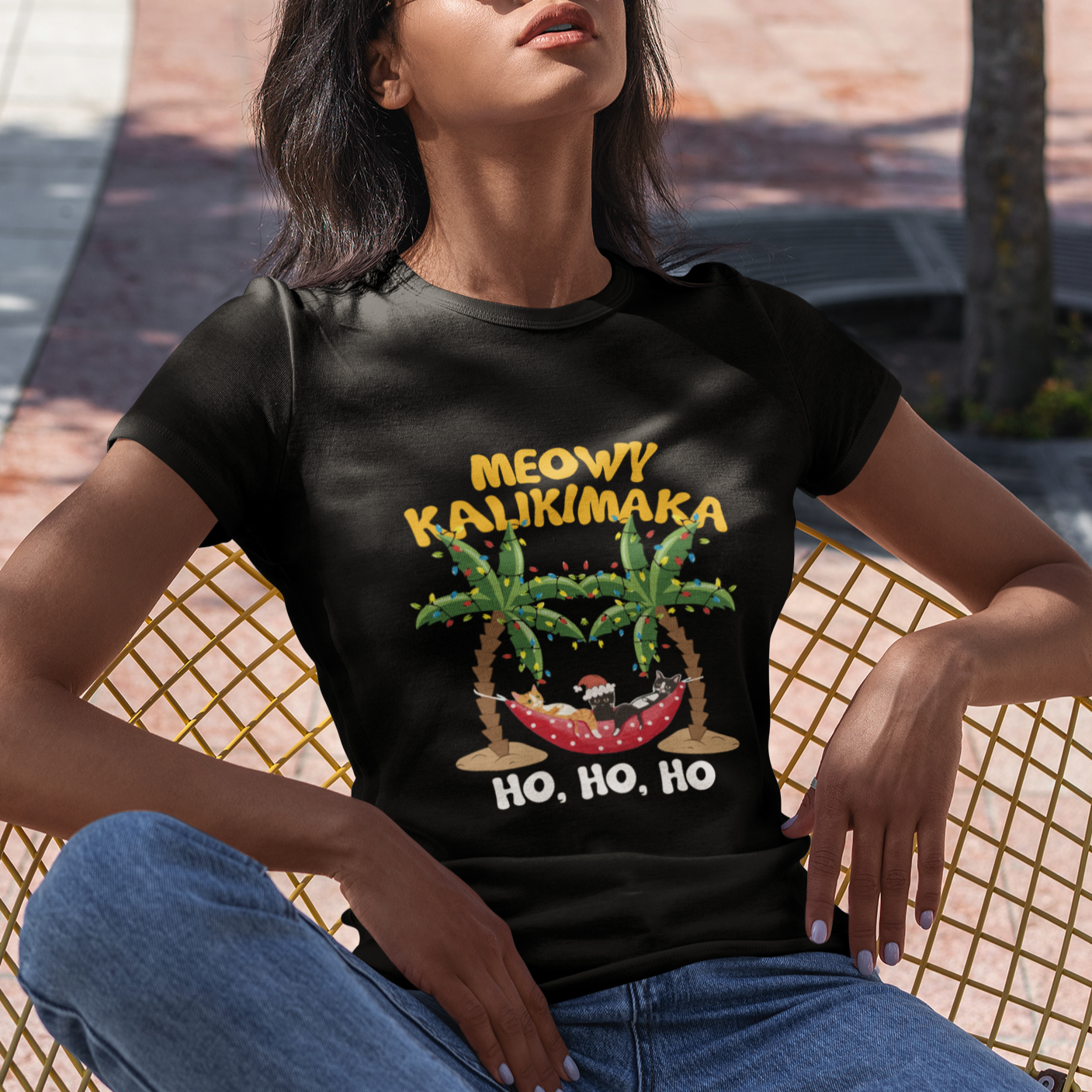 christmas-in-hawaii-t-shirt-meowy-kalikimaka-cat-chillin-ho-ho-ho-xmas-palm-tree
