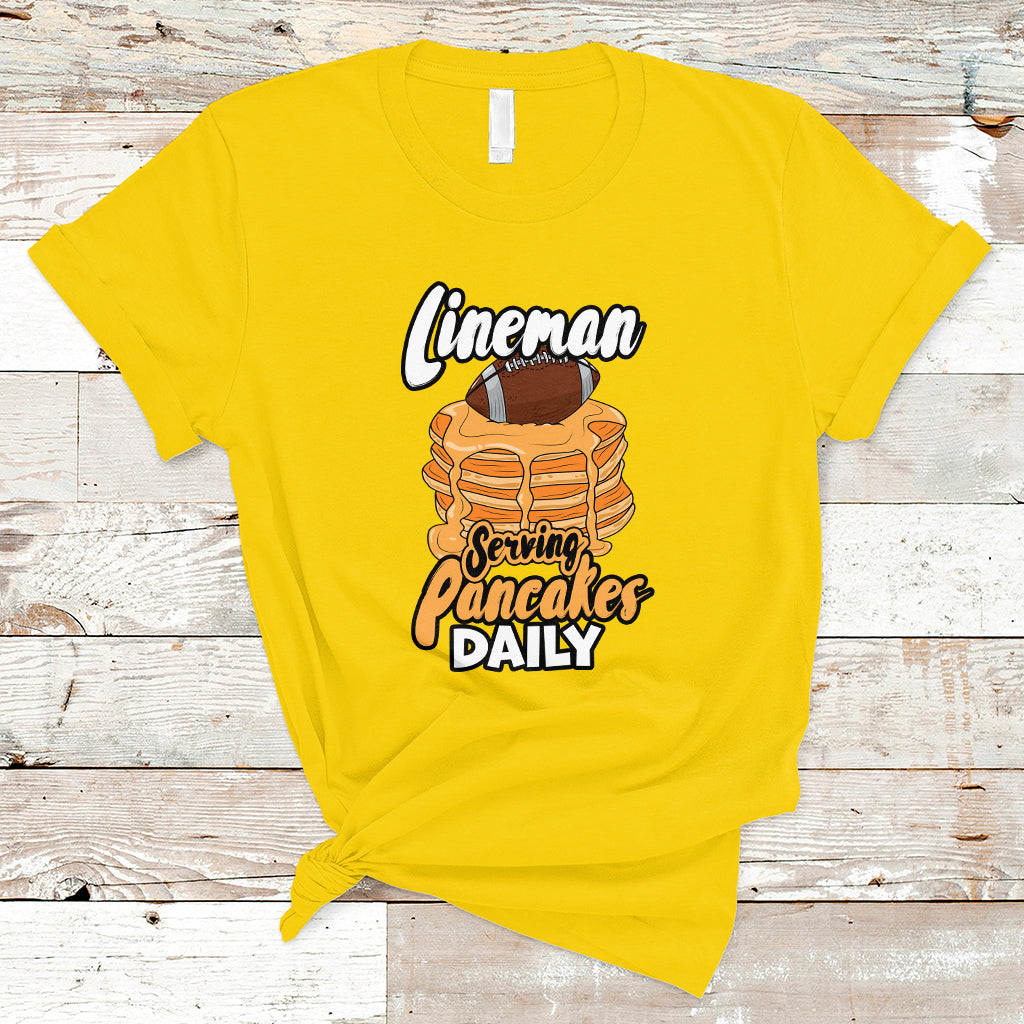 lineman-serving-pancake-daily-funny-vintage-football-t-shirt-ts01-1