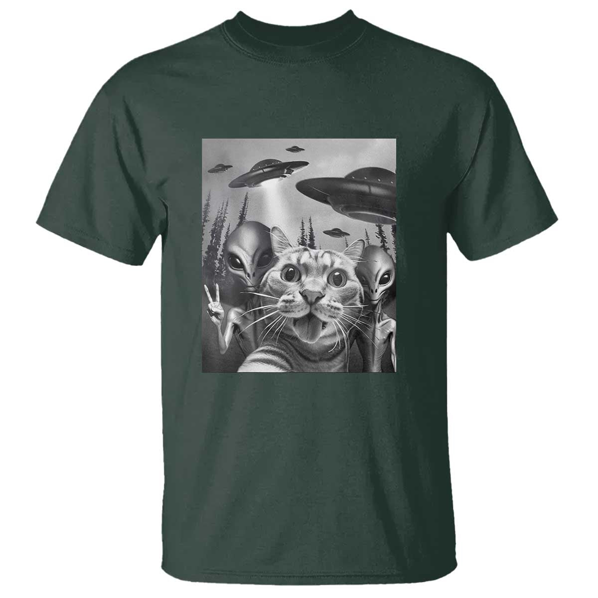 funny-cat-selfie-with-ufos-peace-sign-alien-cat-ufo-invasion-t-shirt