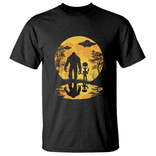 alien-bigfoot-moon-sasquatch-ufo-extraterrestrial-t-shirt