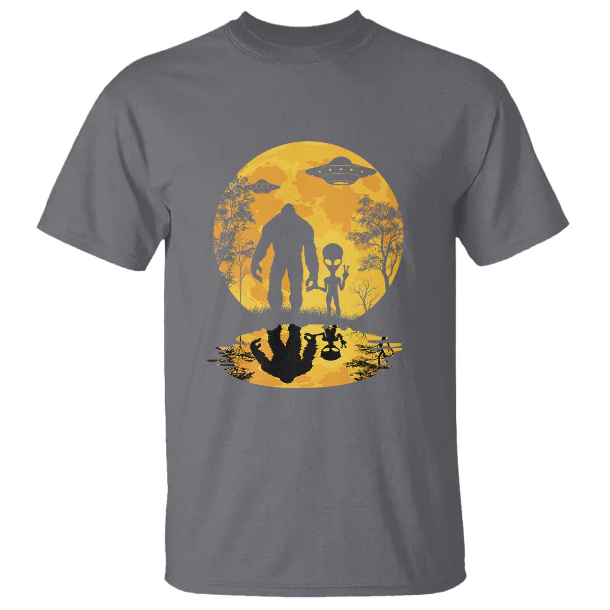 alien-bigfoot-moon-sasquatch-ufo-extraterrestrial-t-shirt