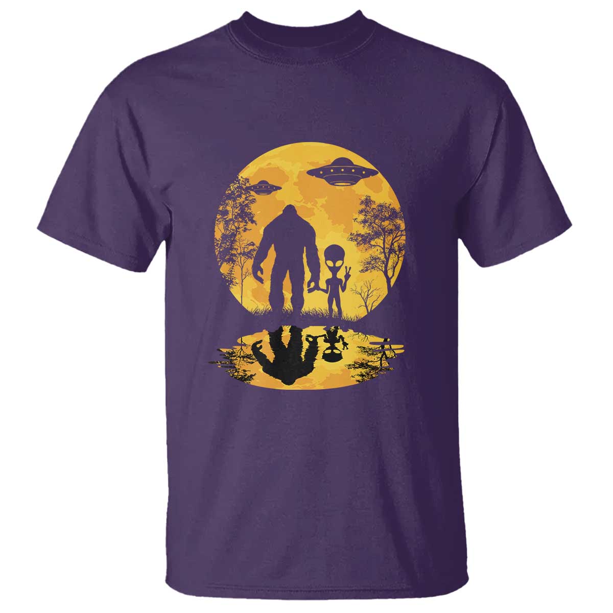 alien-bigfoot-moon-sasquatch-ufo-extraterrestrial-t-shirt
