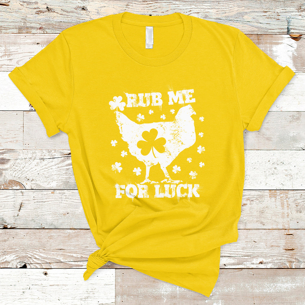 rub-me-for-luck-shamrock-irish-chicken-st-patricks-day-t-shirt-ts02