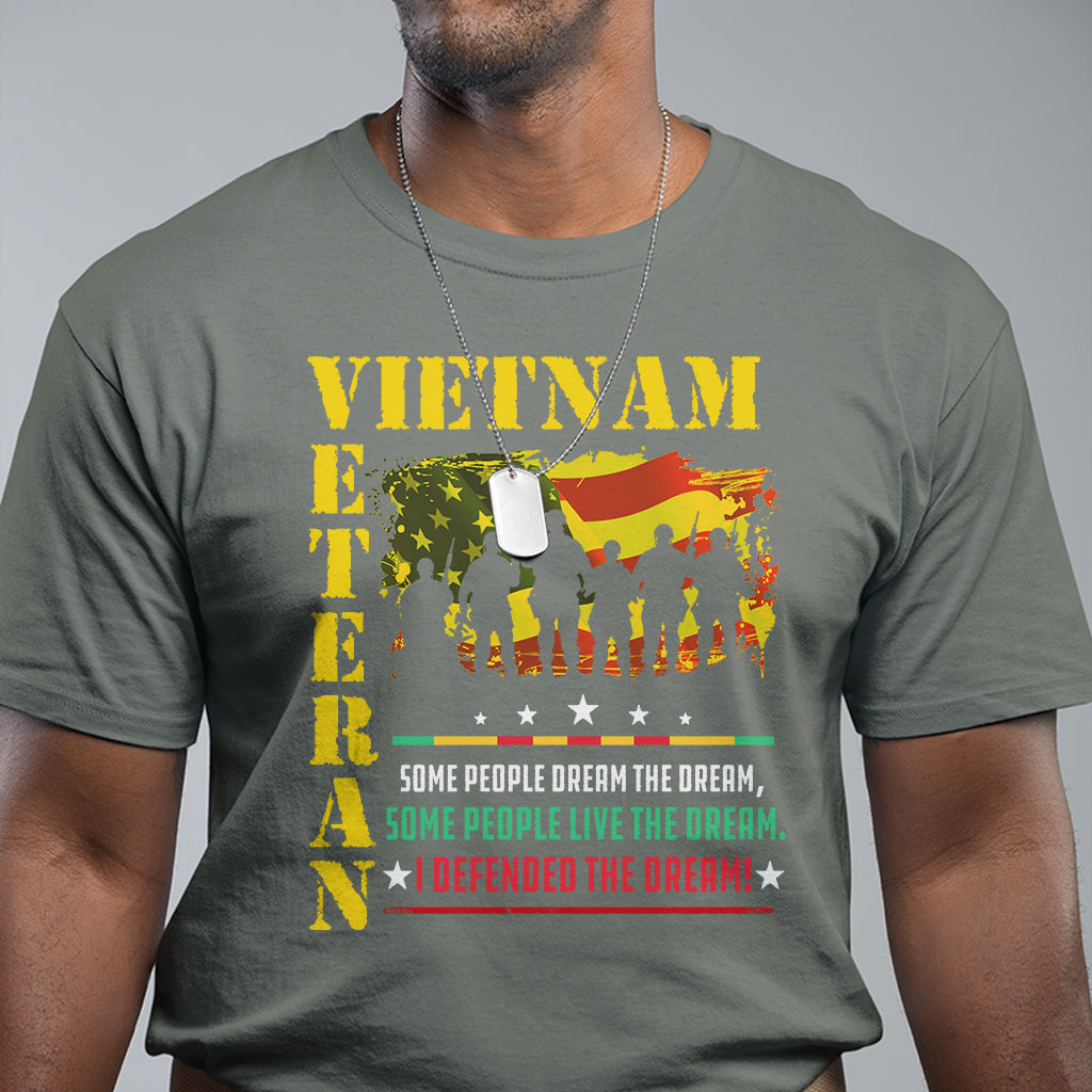 patriotic-vietnam-veterans-defended-the-dream-american-flag-t-shirt
