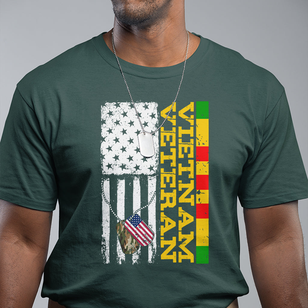proud-vietnam-veterans-honor-patriotic-soldier-american-flag-t-shirt