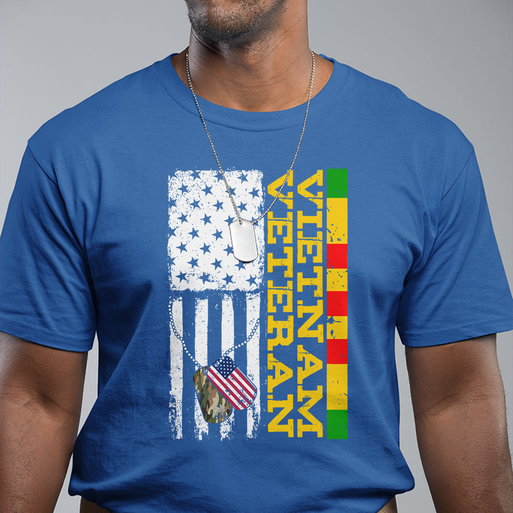 proud-vietnam-veterans-honor-patriotic-soldier-american-flag-t-shirt