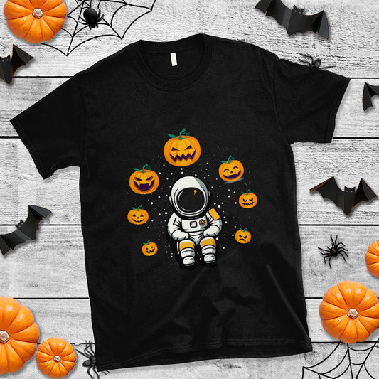 halloween-astronaut-t-shirt-scary-pumpkin-universe-outer-space-halloween-costume
