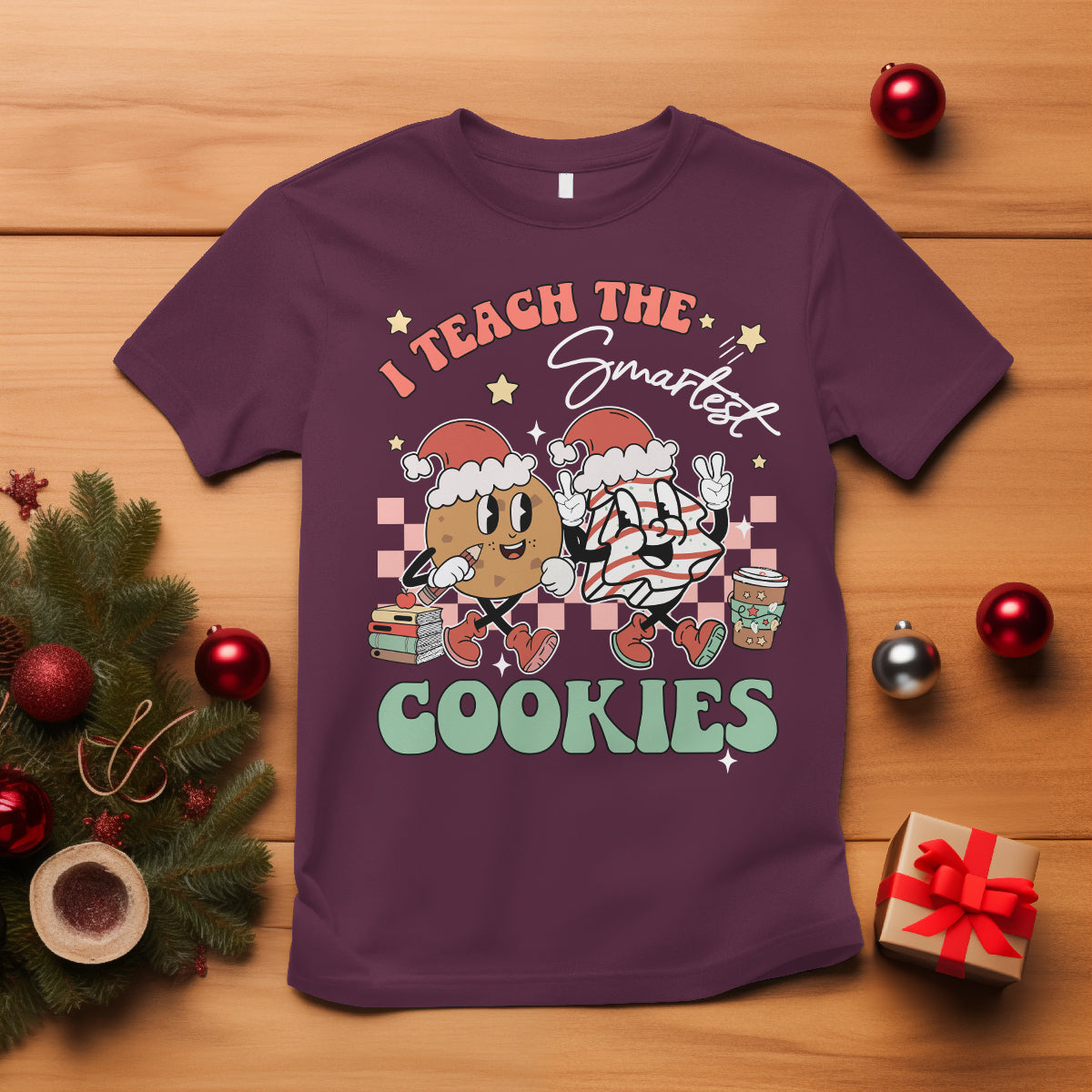 teacher-christmas-t-shirt-i-teach-the-smartest-cookies-retro-groovy-xmas-cookies