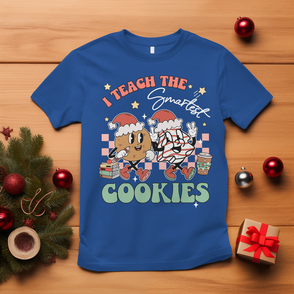 teacher-christmas-t-shirt-i-teach-the-smartest-cookies-retro-groovy-xmas-cookies