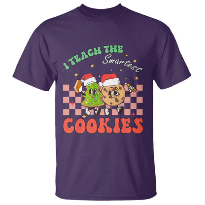 teacher-christmas-t-shirt-i-teach-the-smartest-cookies-retro-groovy-xmas-cookies-1