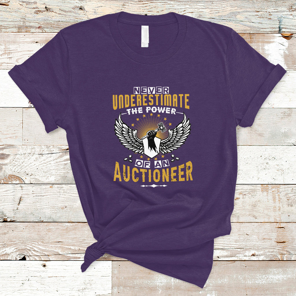 never-underestimate-power-of-an-auctioneer-t-shirt-ts04-1