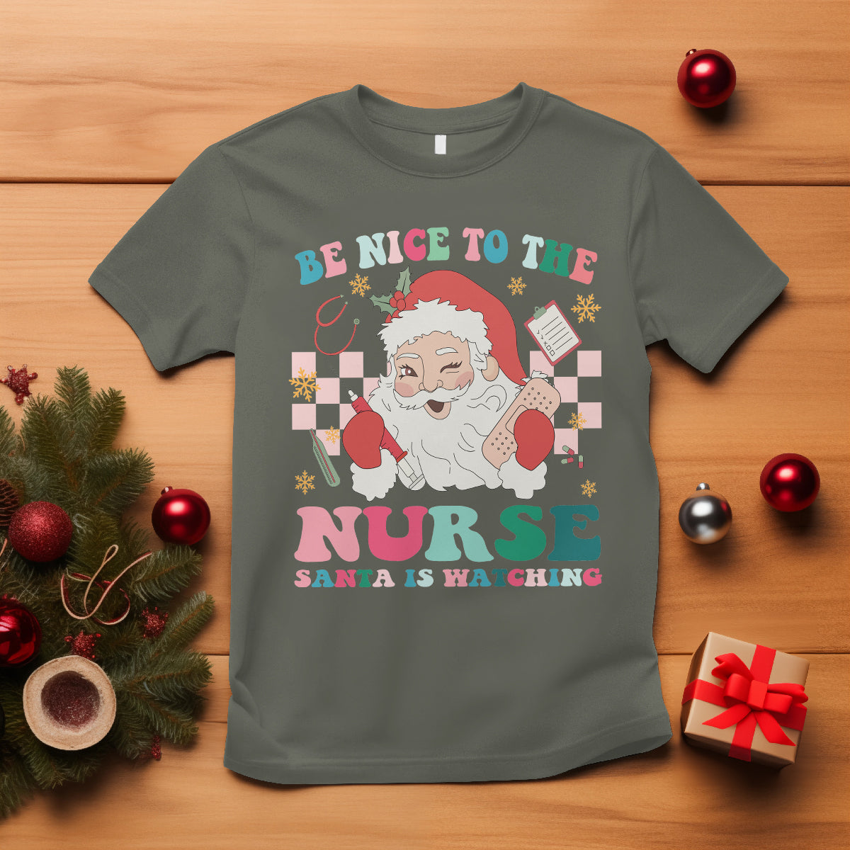 be-nice-to-the-nurse-santa-is-watching-christmas-t-shirt