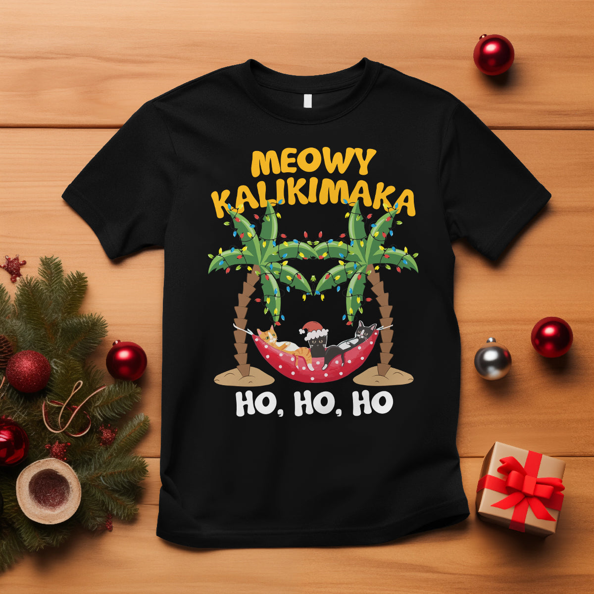 christmas-in-hawaii-t-shirt-meowy-kalikimaka-cat-chillin-ho-ho-ho-xmas-palm-tree