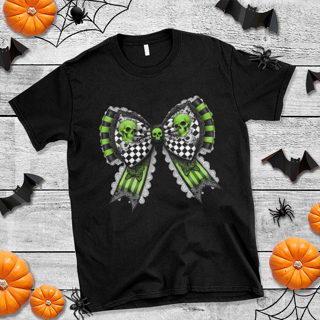 coquette-halloween-t-shirt-spooky-bow-skull