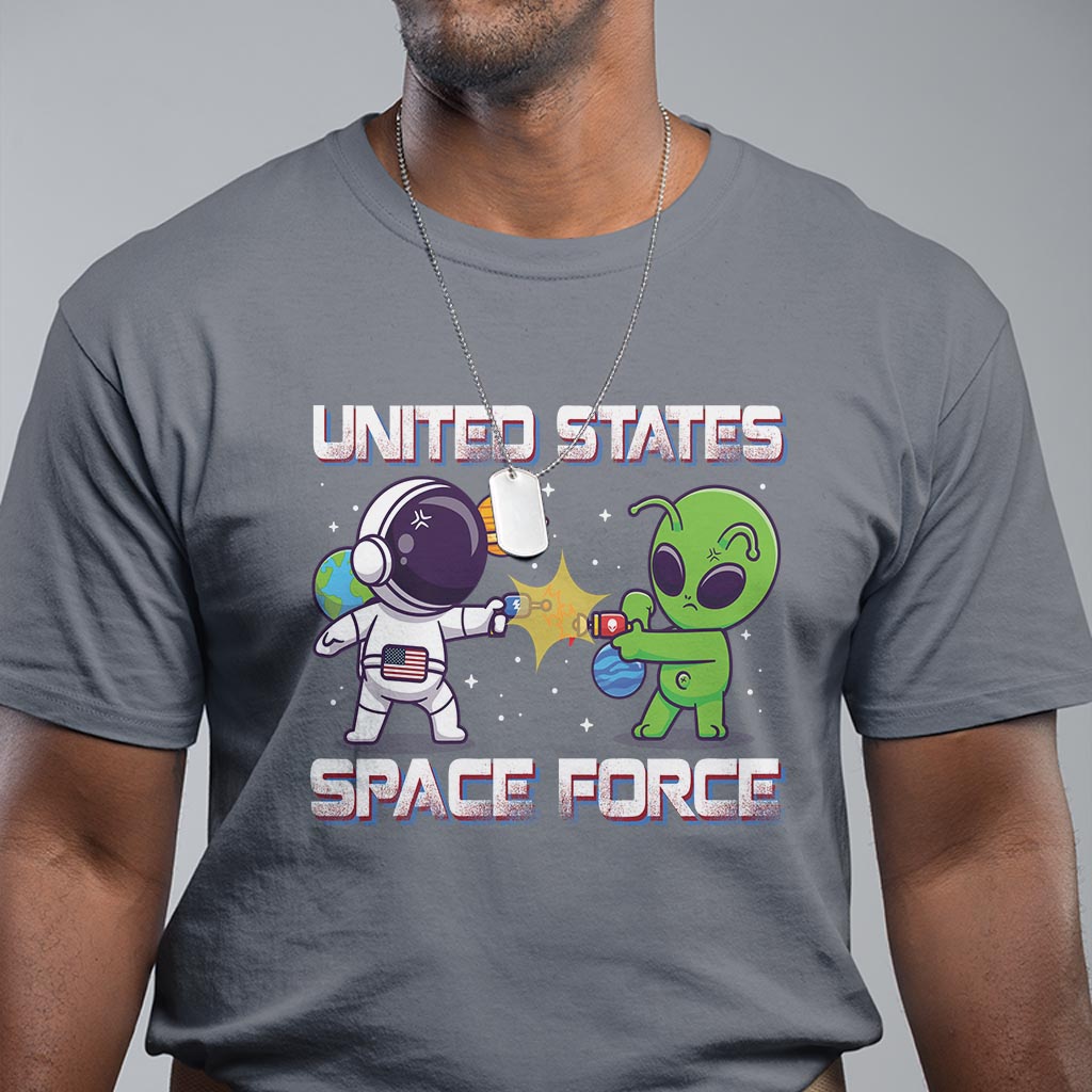 funny-us-space-force-t-shirt-army-astronaut-vs-alien