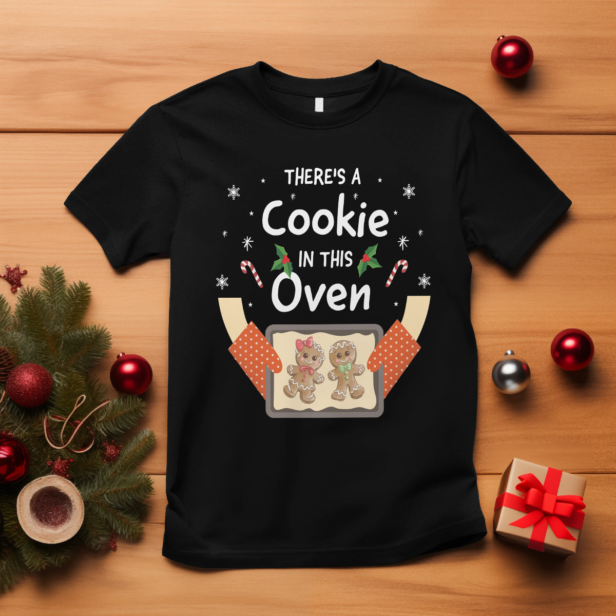 christmas-pregnancy-gingerbread-baby-cookie-in-this-oven-t-shirt