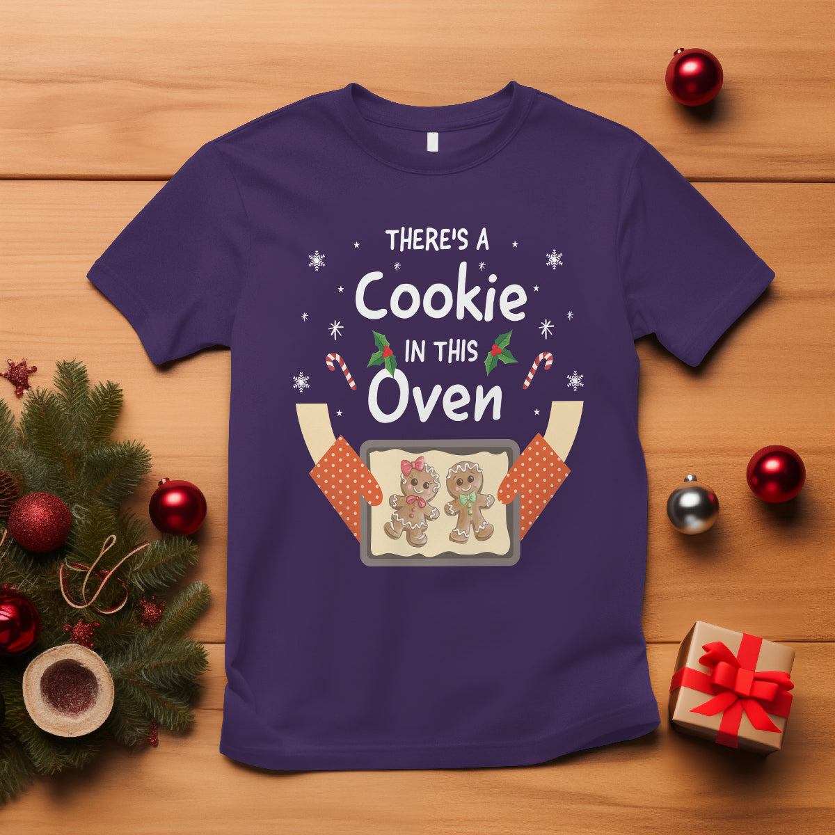 christmas-pregnancy-gingerbread-baby-cookie-in-this-oven-t-shirt