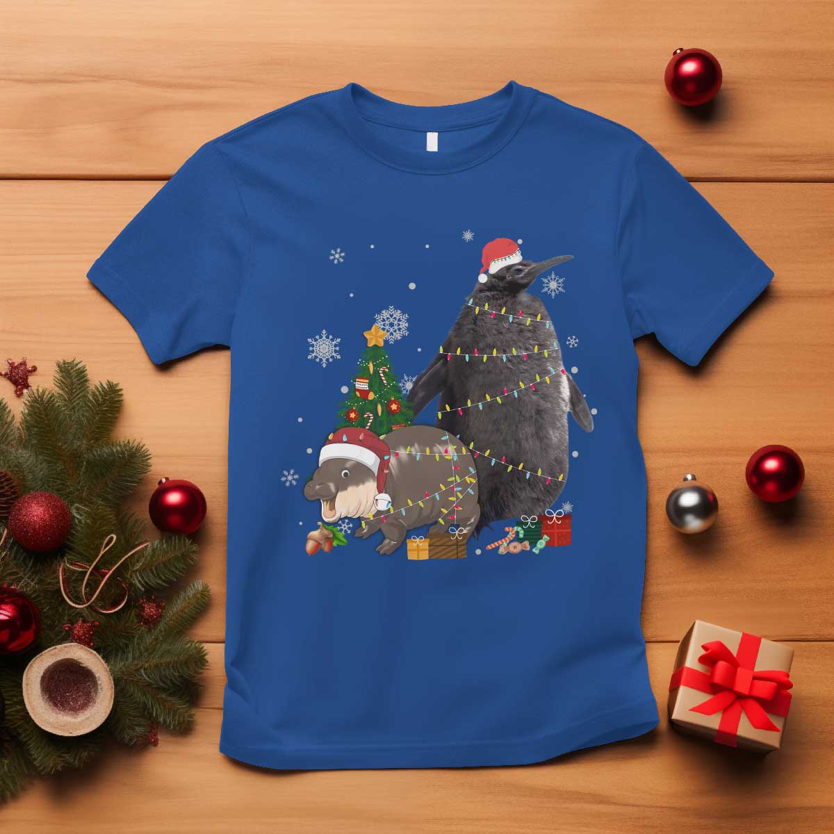 christmas-pesto-and-moo-deng-friendship-t-shirt-king-penguin-baby-hippo-viral-meme