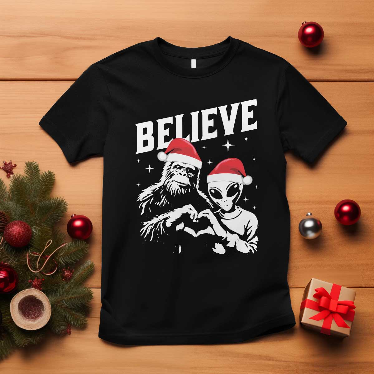 alien-and-bigfoot-christmas-t-shirt