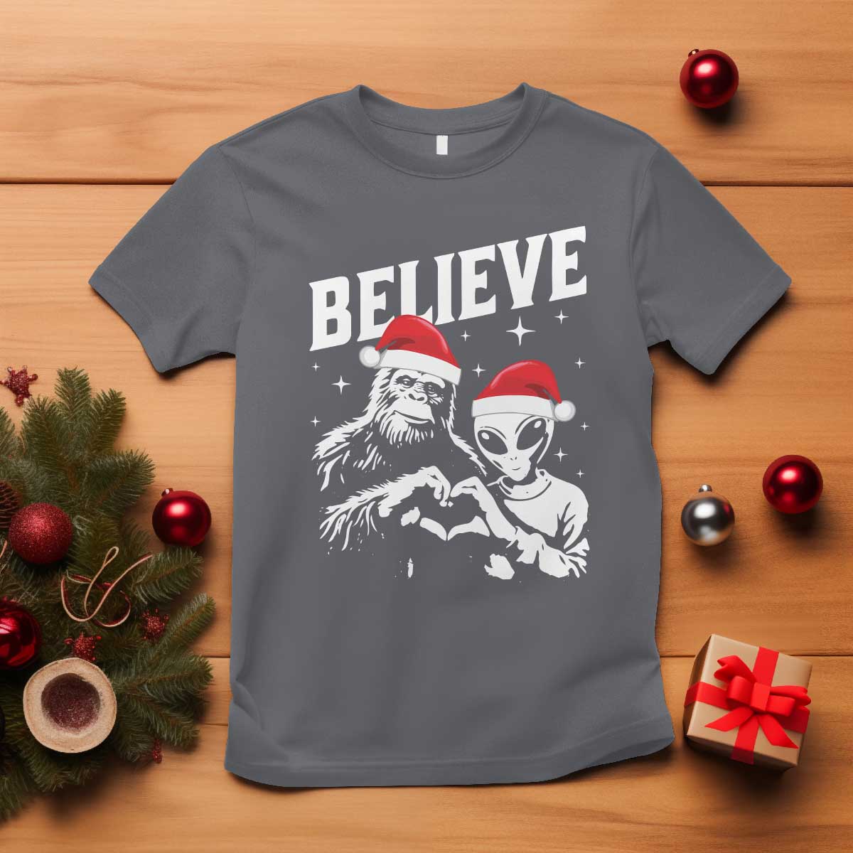 alien-and-bigfoot-christmas-t-shirt