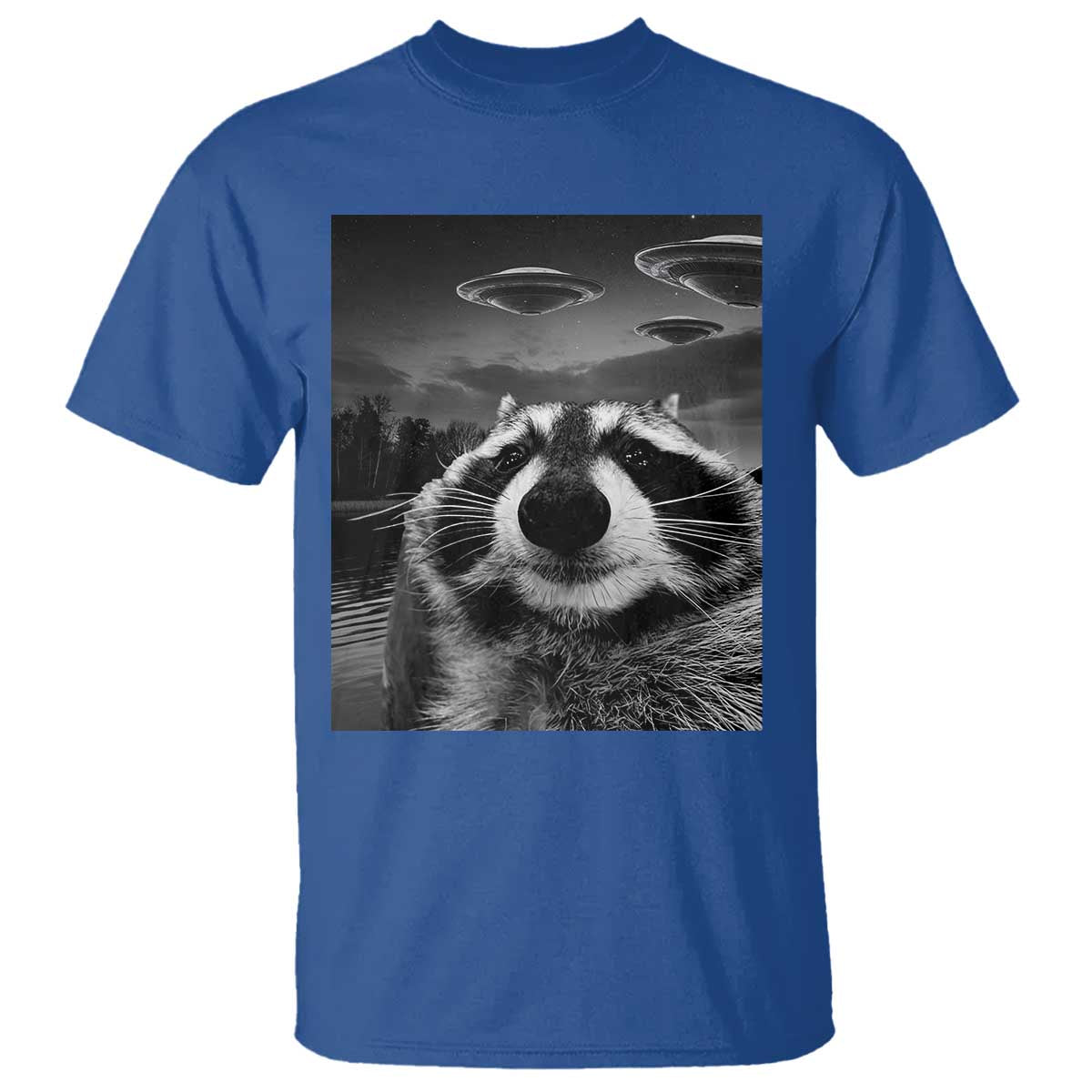 funny-graphic-racoon-selfie-with-ufos-weird-t-shirt-funny-graphic-racoon-selfie-with-ufos-weird