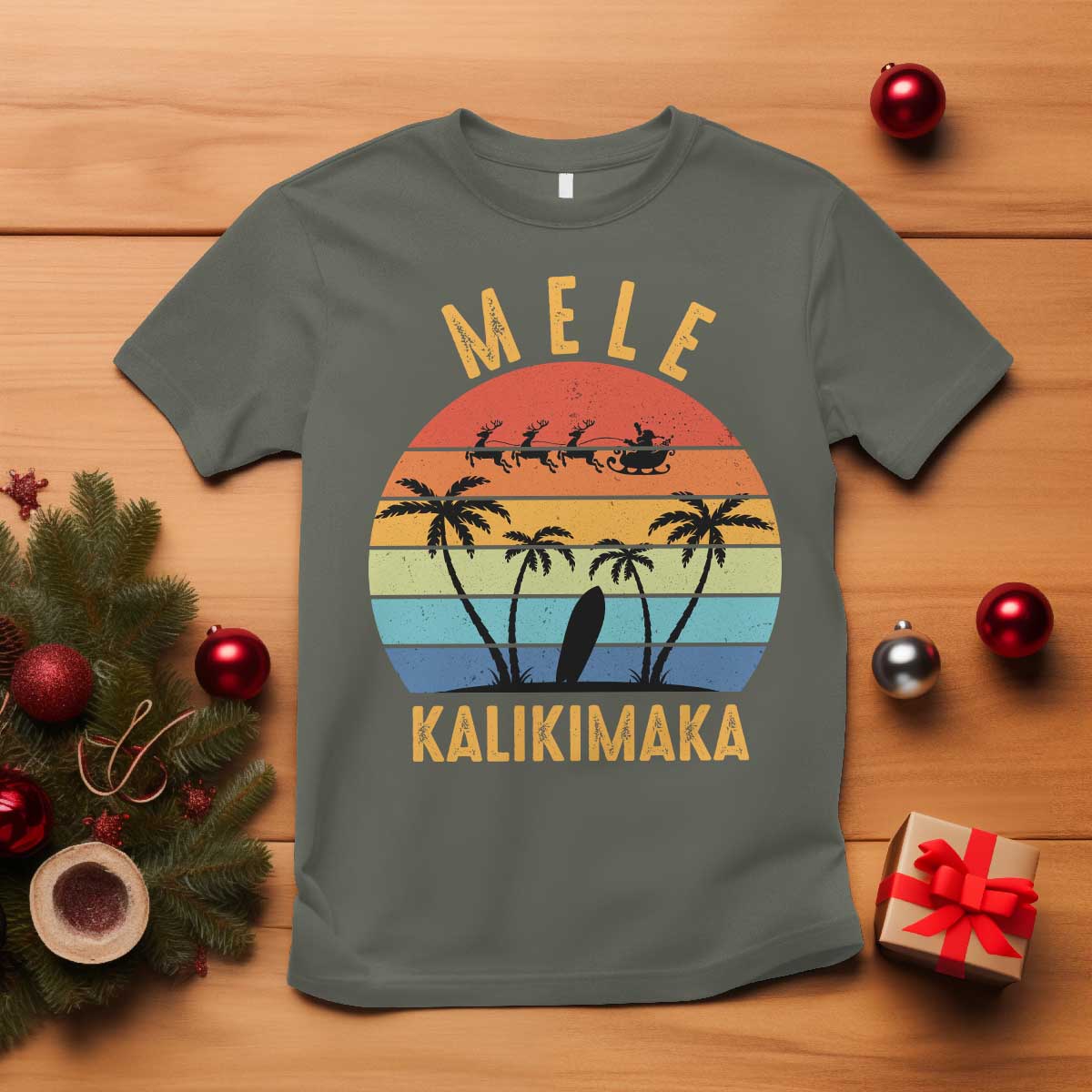 mele-kalikimaka-hawaiian-christmas-t-shirt-retro-hawaii-island-palm-beach-surfboard-surf-xmas-family