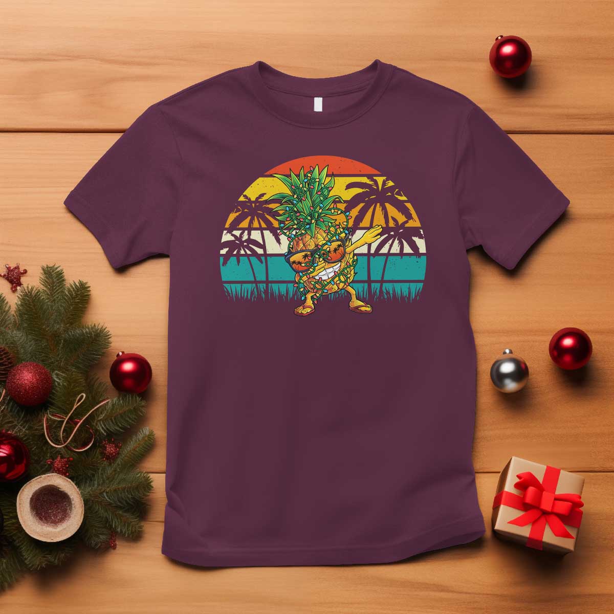 dabbing-pineapple-christmas-tree-lights-t-shirt-hawaiian-hawaii-tropical-xmas-men-gifts-sunglasses-on