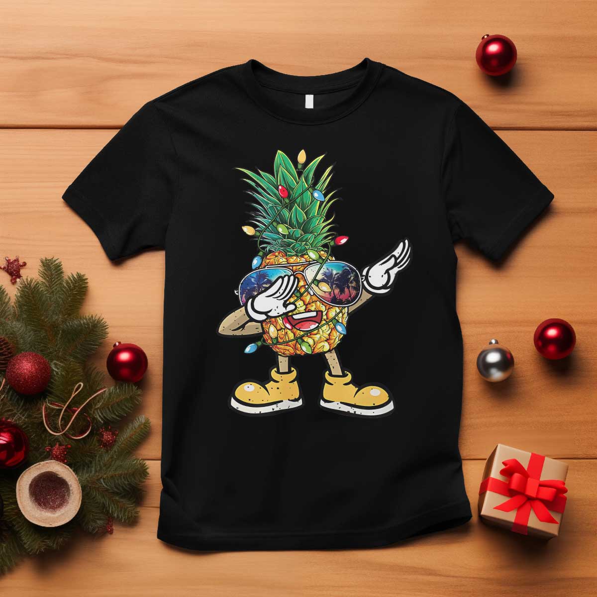 dabbing-pineapple-christmas-tree-lights-xmas-sunglasses-t-shirt-tropical-holiday-beach-tank-for-hawaii-vacation