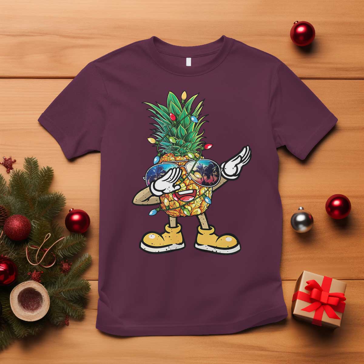 dabbing-pineapple-christmas-tree-lights-xmas-sunglasses-t-shirt-tropical-holiday-beach-tank-for-hawaii-vacation